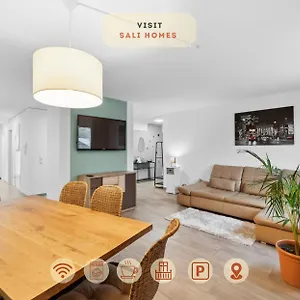 Apartment Sali Homes - Am2 Spacious With Terrace In Center, Bayreuth